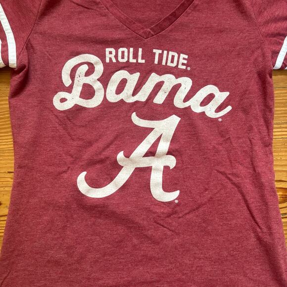 T University Alabama Crimson Tide short sleeve graphic womens shirt SIZE S - Picture 2 of 5